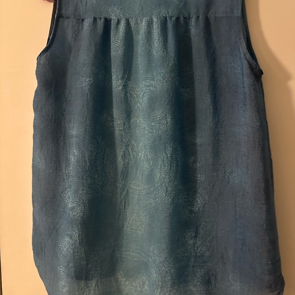 Faded Glory Tank - Picture 2 of 3